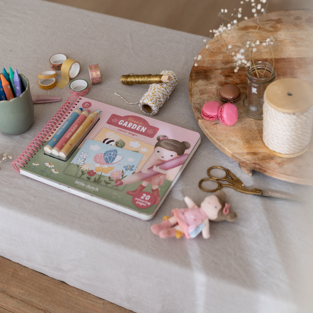 126848 | little dutch kleurboek met kleurpotloden rosa's garden | 11