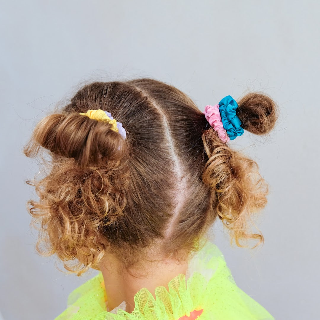 mimi & lula haarelastieken bright satin scrunchies - 8st
