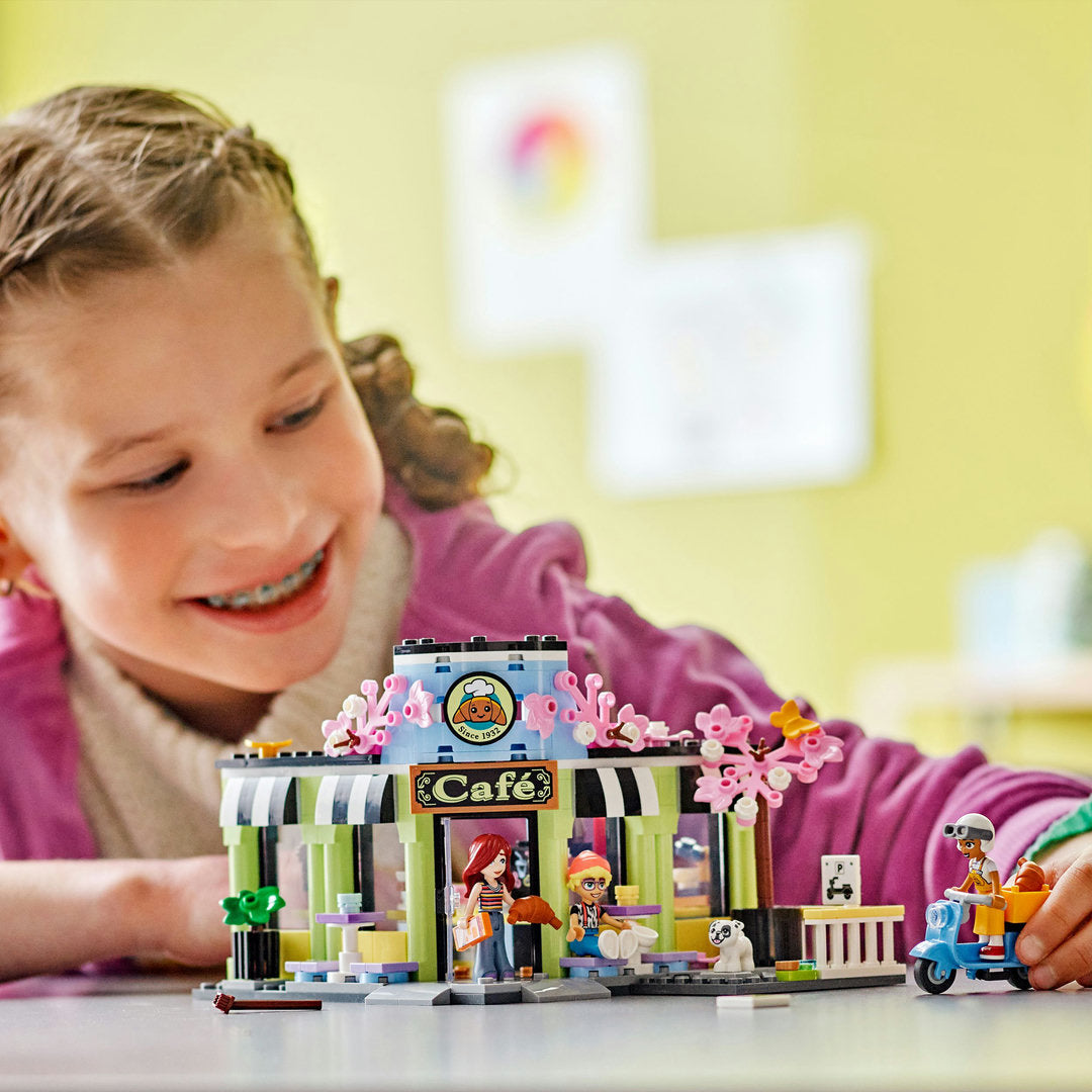 LEGO friends heartlake city café