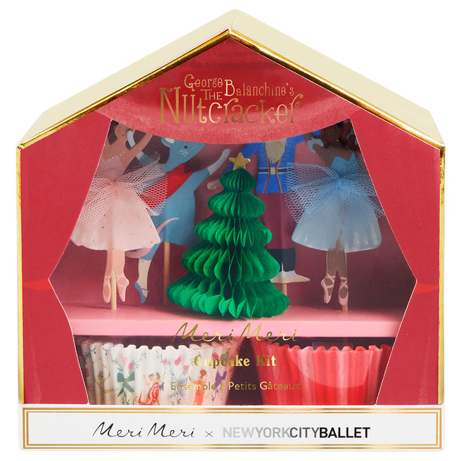 Meri Meri cupcake set verpakking in de vorm van een theater met Notenkraker-thema figuren en cupcakevormpjes.