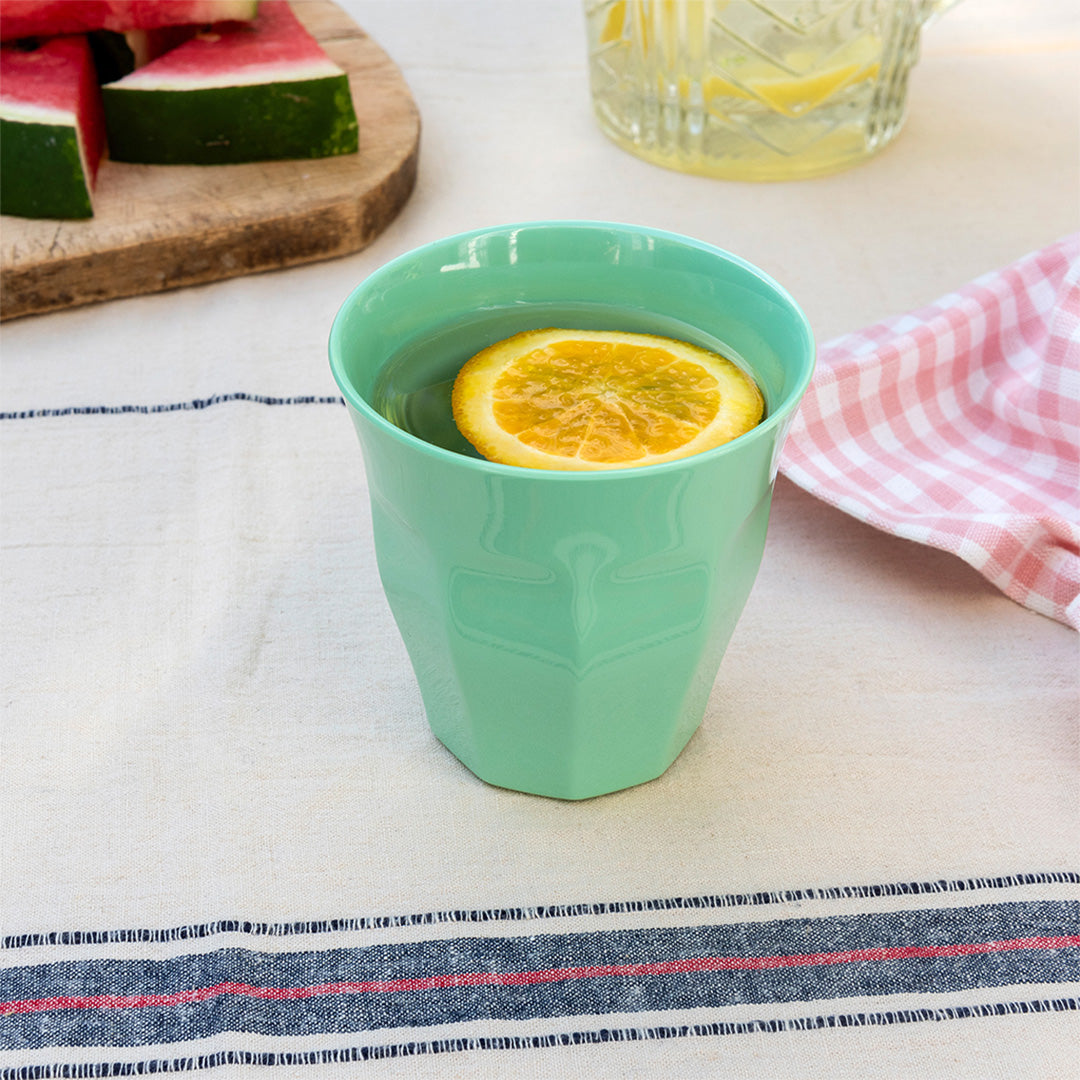 rex london melamine kinderbeker pistachio green - 250 ml | REX30822 | 1