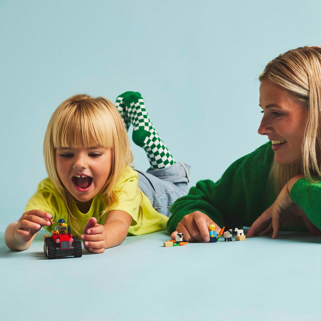 LEGO city rode tractor met aanhanger en schapen