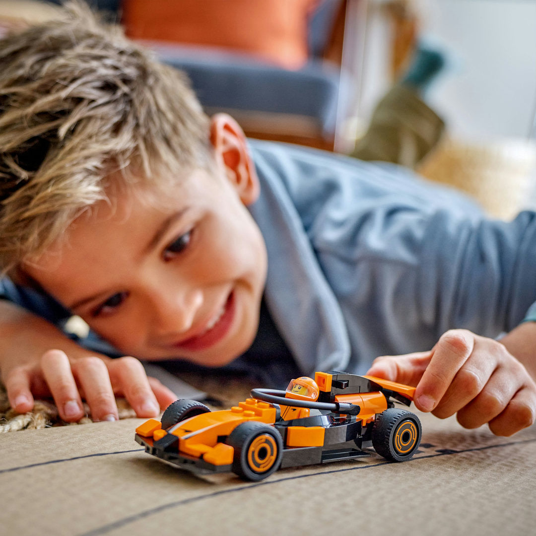LEGO city f1 coureur met mclaren racewagen miniset