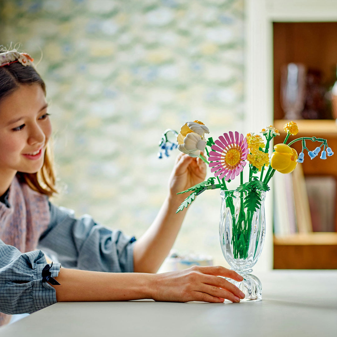 LEGO botanicals klein zomers boeket bloemendecoratie