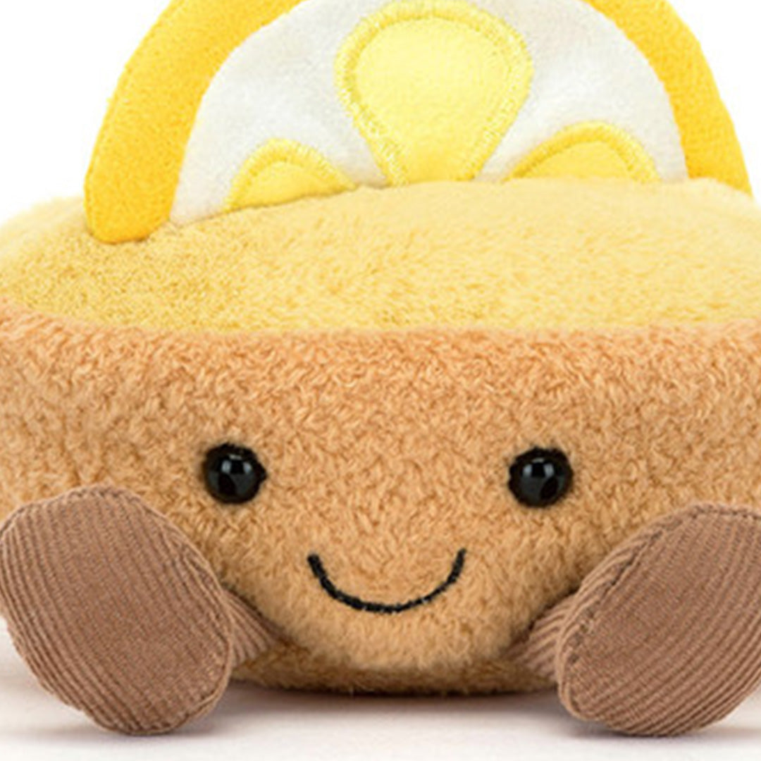 jellycat amuseables knuffeltaartje met citroen - 11 cm