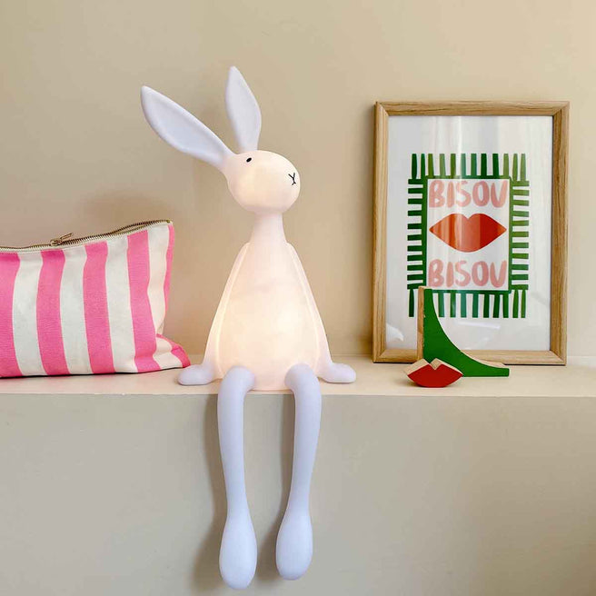 rose in april nachtlamp joseph the bunny
