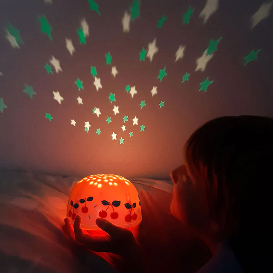 a little lovely company nachtlamp en sterprojector kersen | ALLCPLCLPI03 | 2