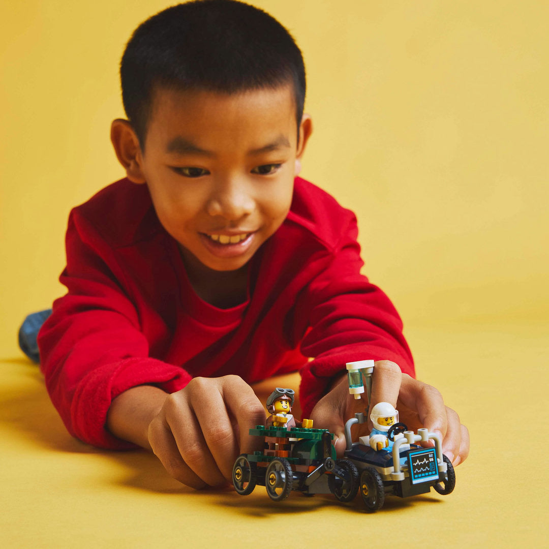 LEGO city raceautopakket vliegtuig vs. ziekenhuisbed
