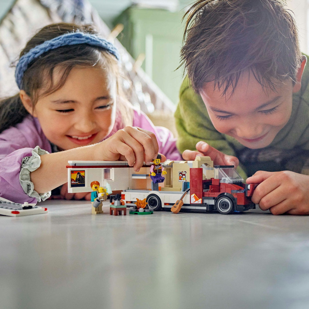 LEGO city avontuurlijke camper voertuigset