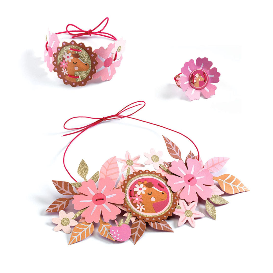 djeco knutselset diy - bloemen sieraden - delicate medallions