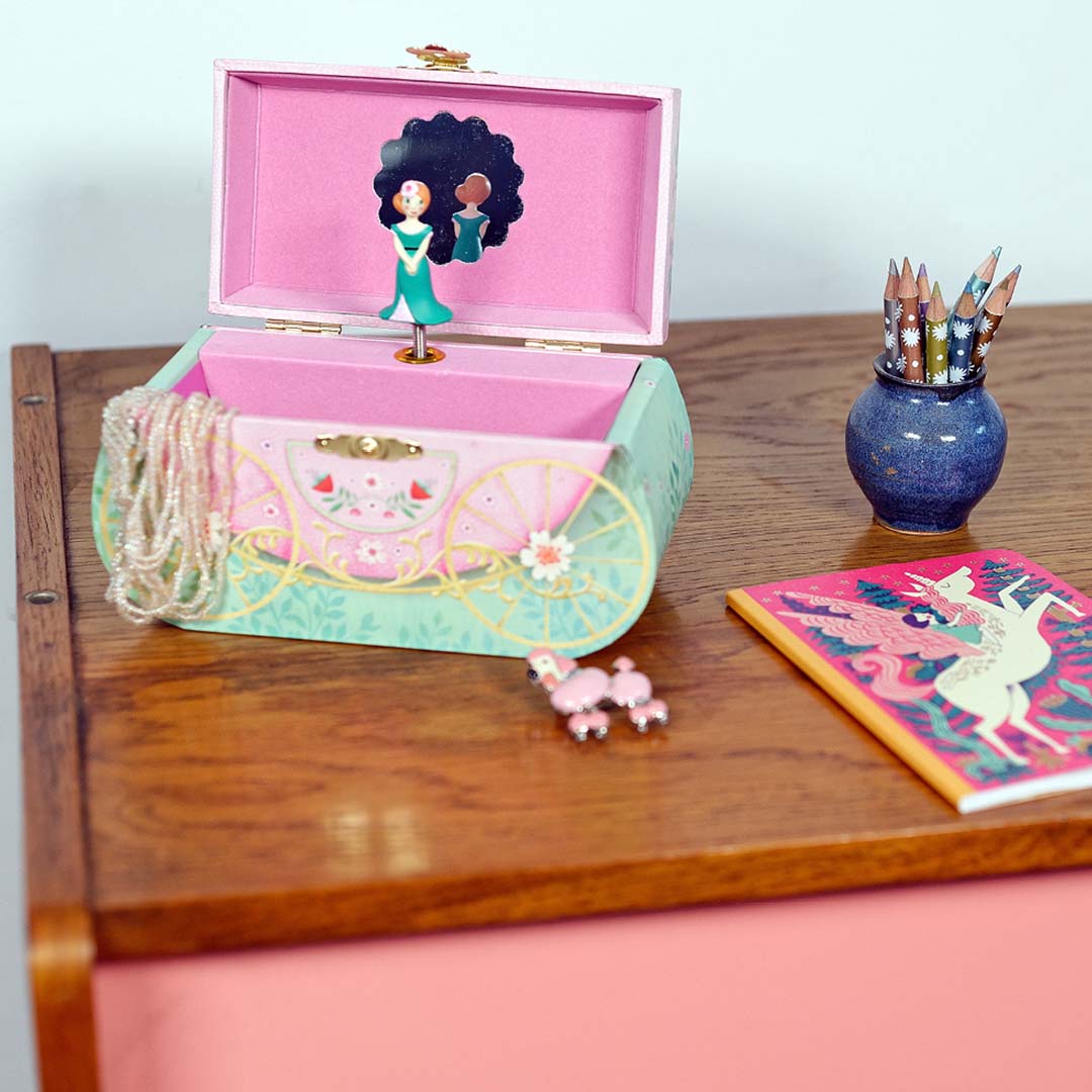 djeco sieradendoosje met muziek - de koets