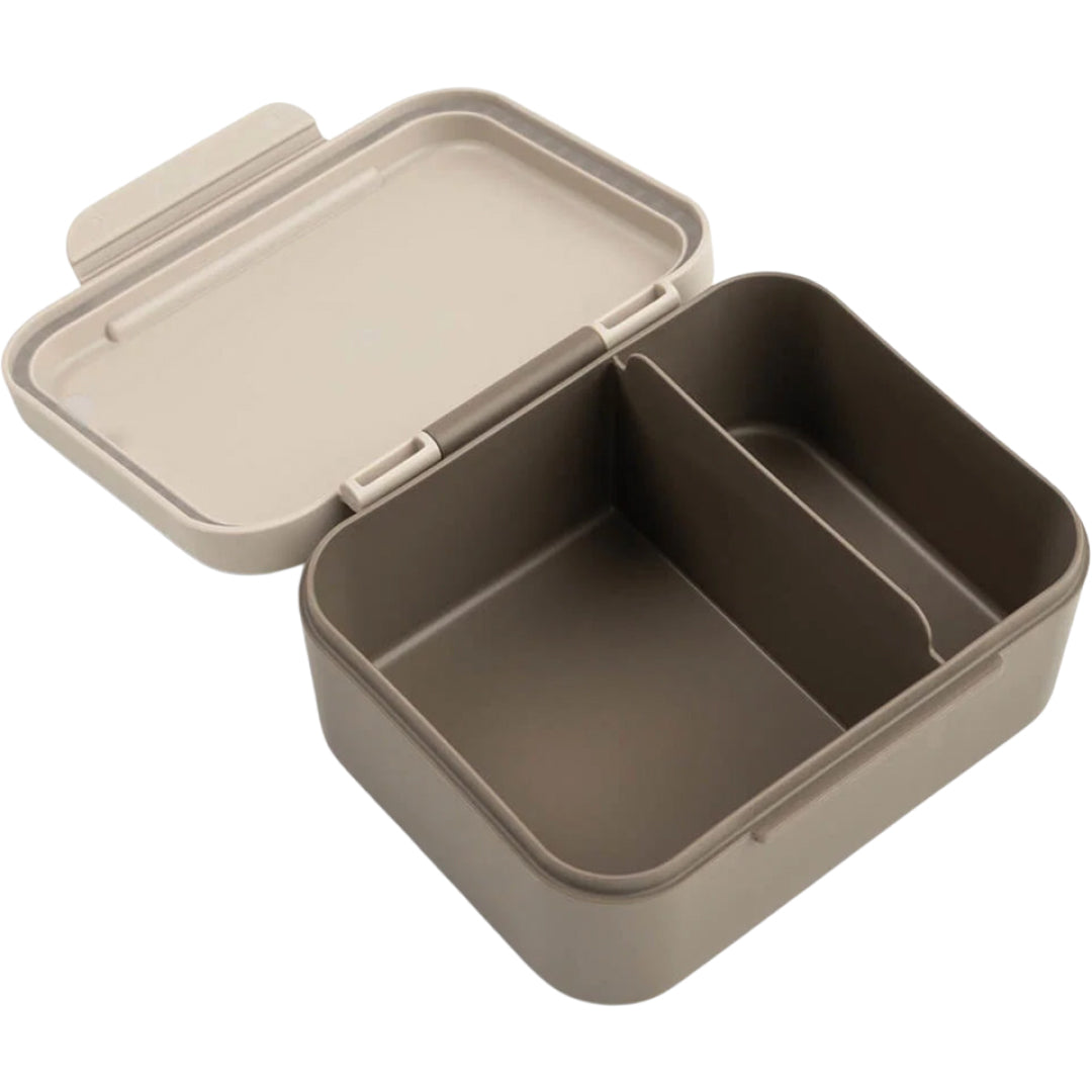 done by deer lunchbox met snackprikkers tiny trails - sand | 1266549 | 4