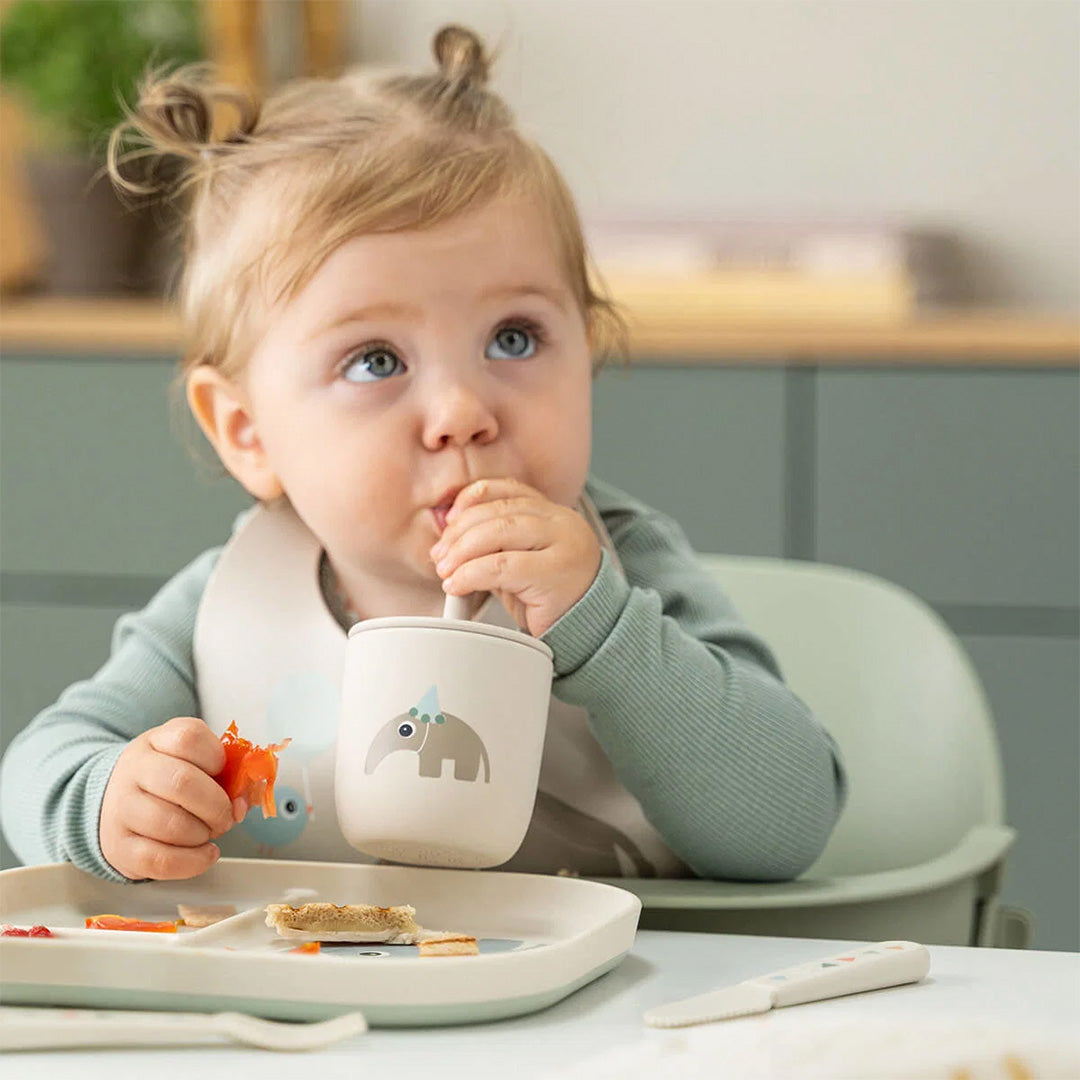 done by deer siliconen kinderbeker met rietje celebration - sand - 2st | 1969639 2