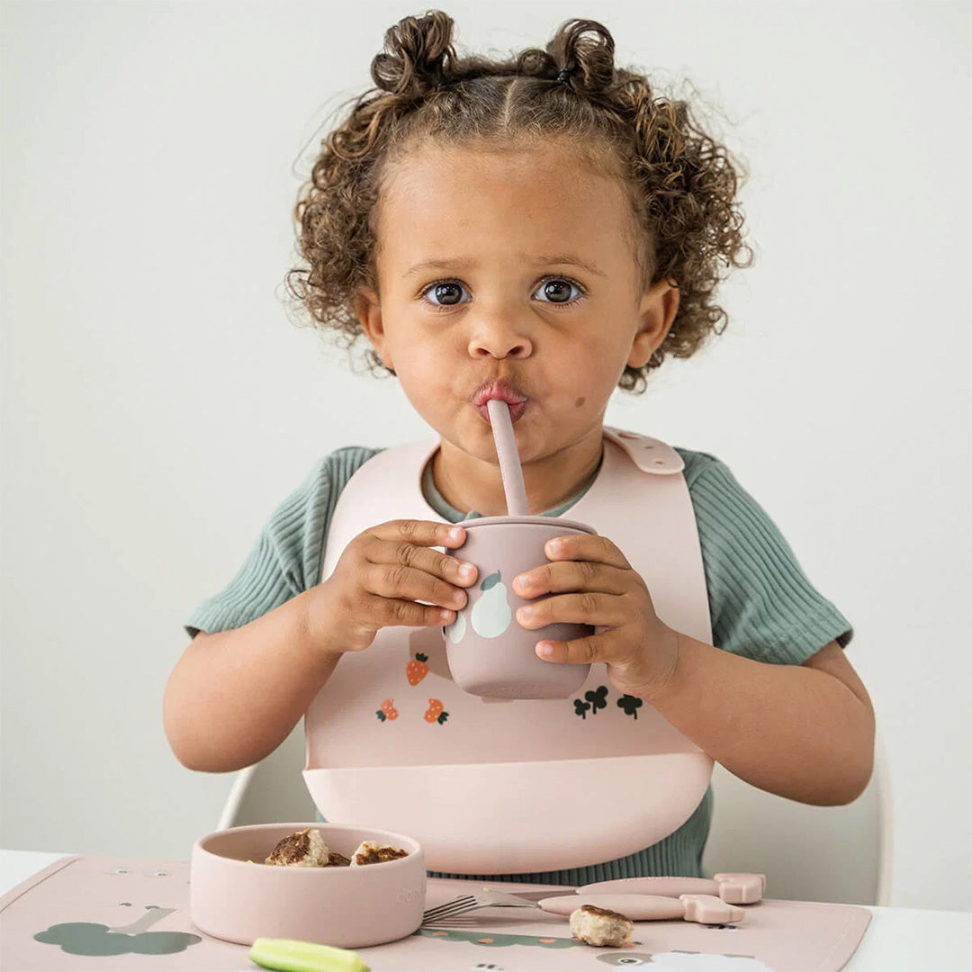 done by deer siliconen kinderbeker met rietje tiny farm - powder - 2st | 1969601 | 3