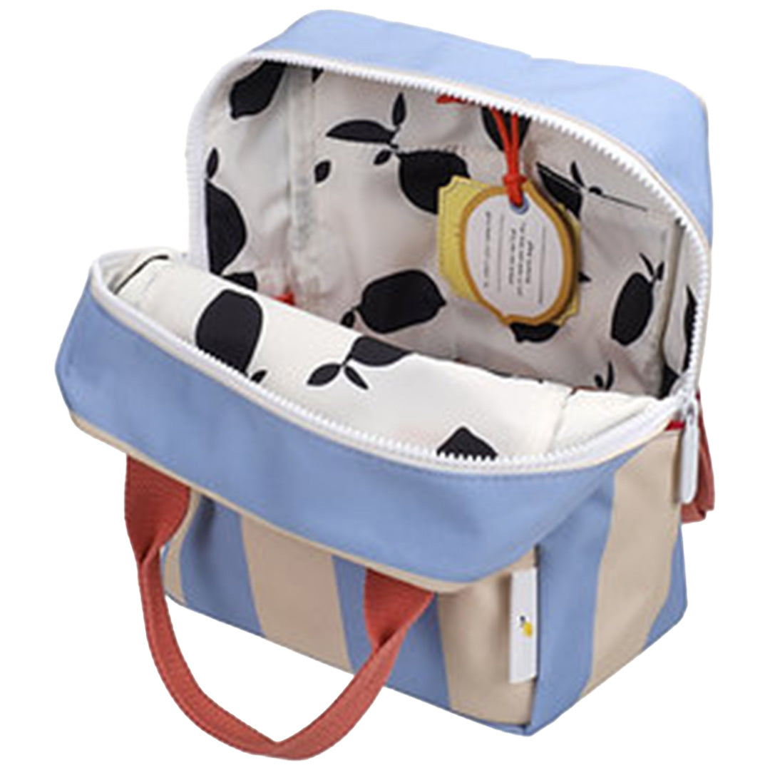 sticky lemon peuterrugzak stripes - cloud blue twiggy beige - 26 cm | LEMO1802379 | 4