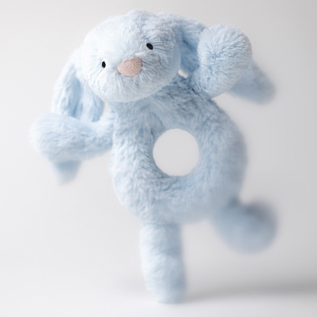 jellycat rammelaar bashful blue konijn - 18 cm  | BRR4BB | 1