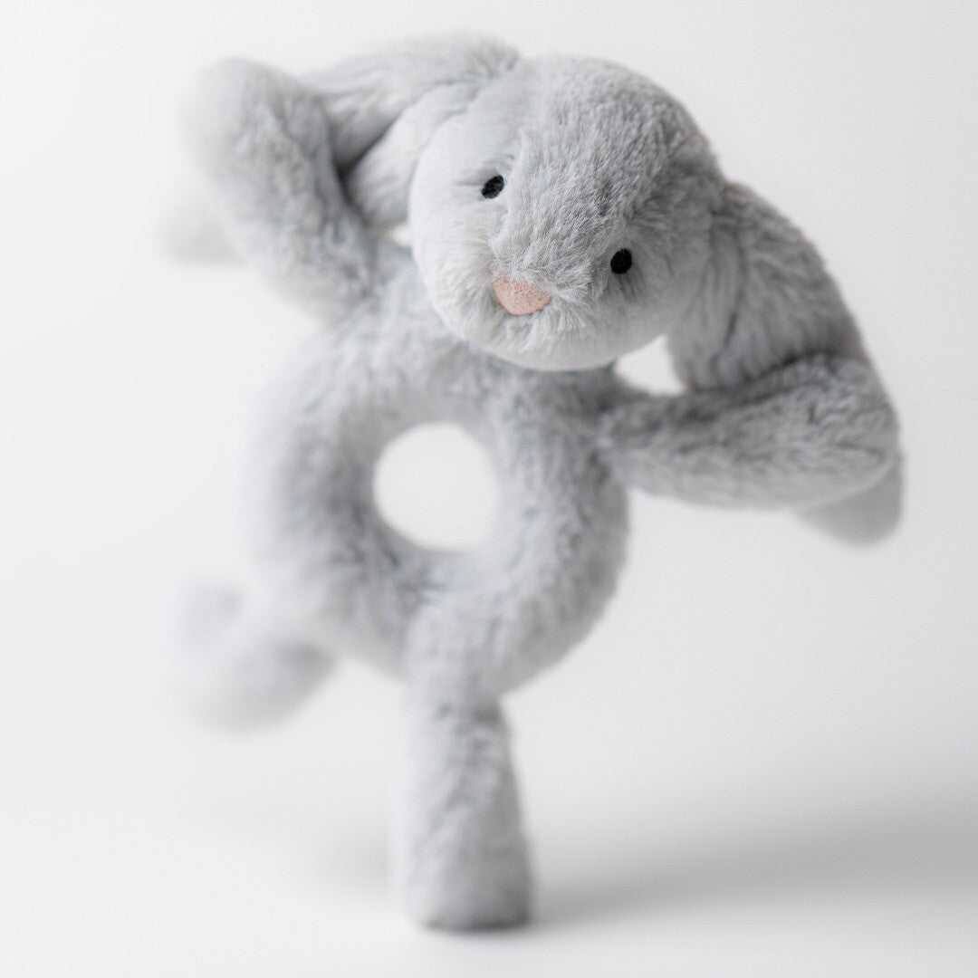 jellycat rammelaar bashful silver konijn - 18 cm  | BRR4BS | 1