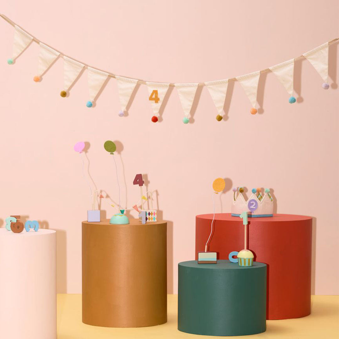 kids concept vlaggenslinger met cijfers | KIDS1001040 | 2