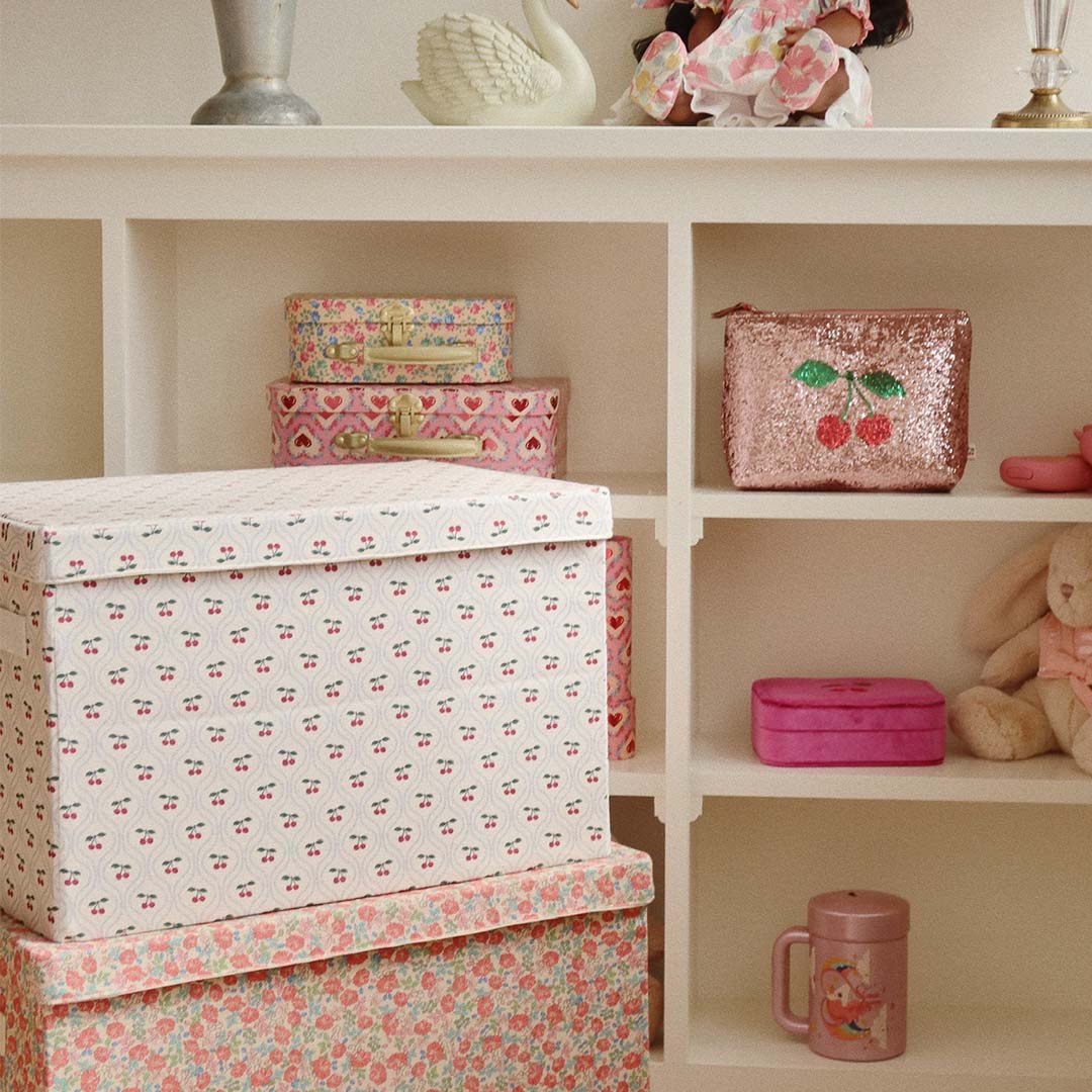 konges sløjd opbergmand - cherry motif | KS103278-CHERRY | 1