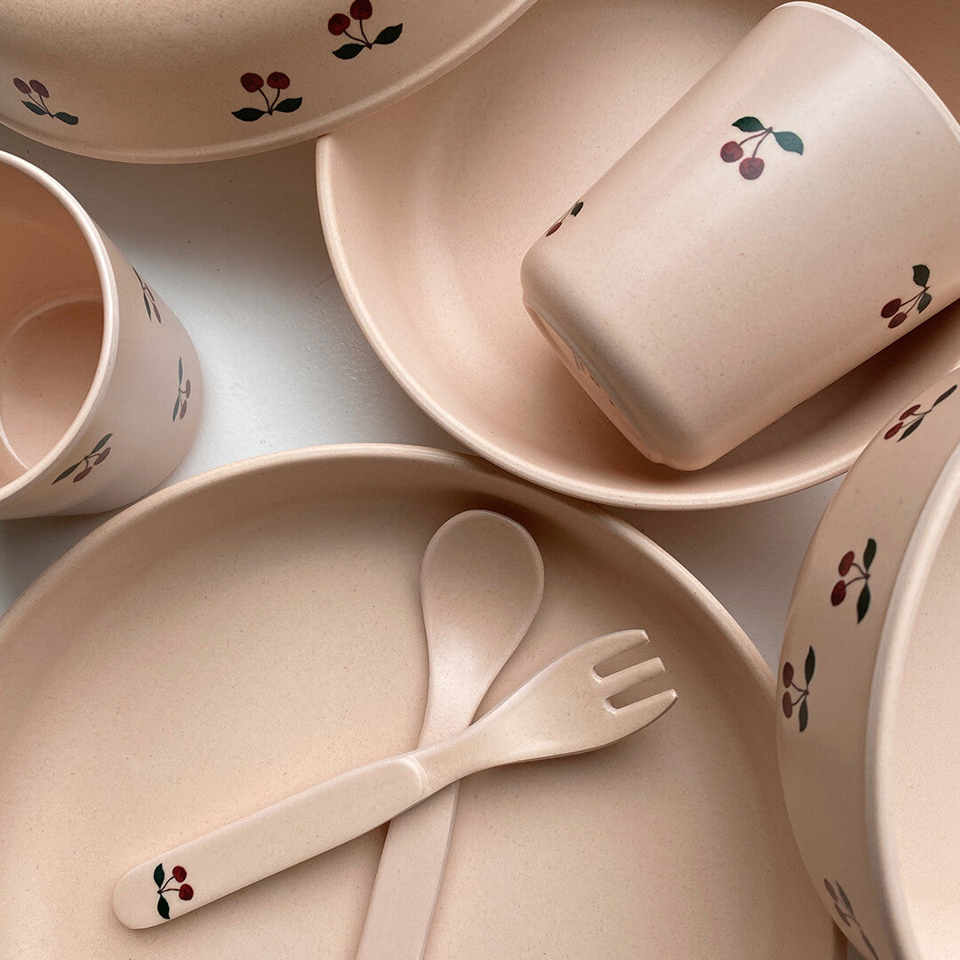konges sløjd pla kinderservies cherry | KS4240-CHERRY | 1