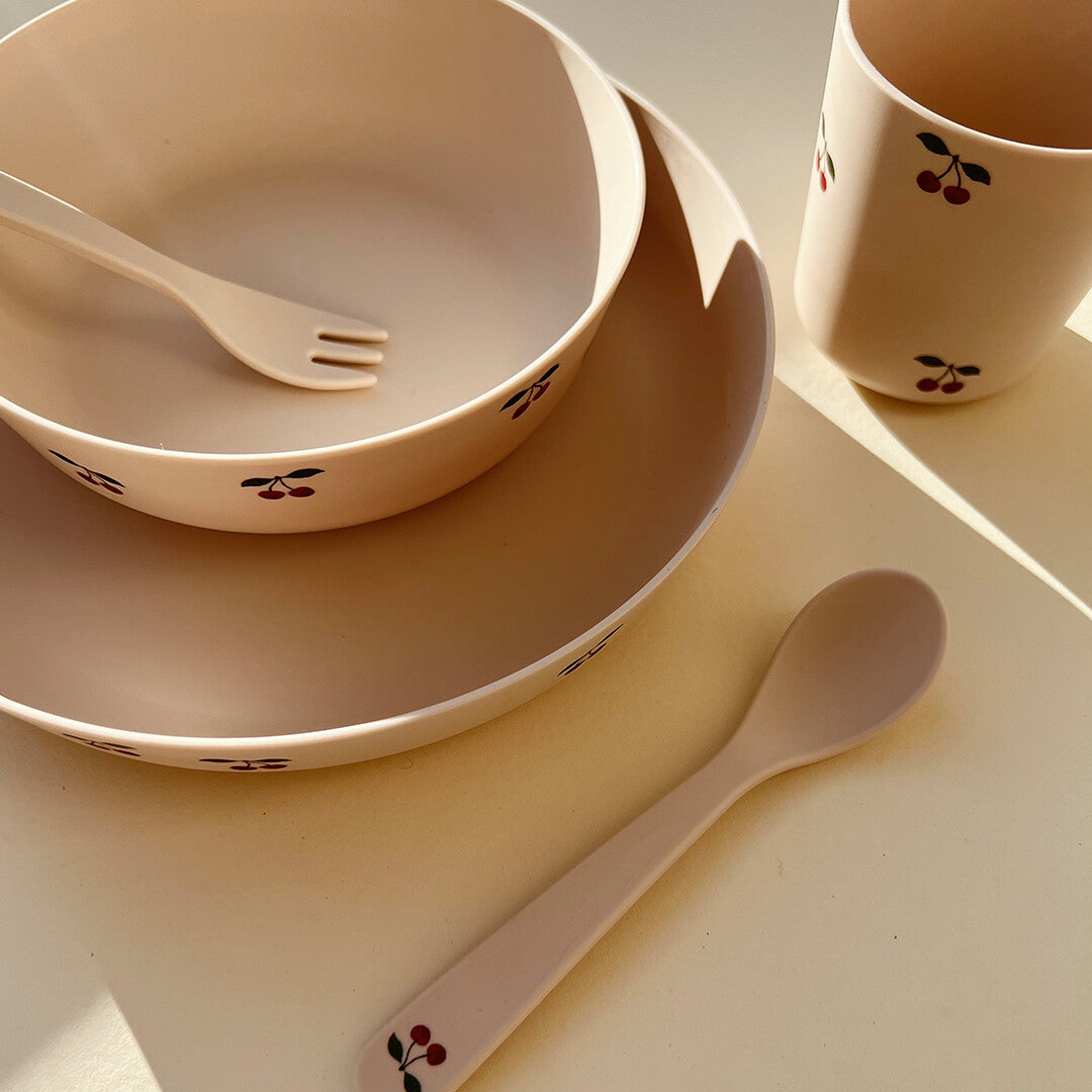 konges sløjd pla kinderservies cherry | KS4240-CHERRY | 2