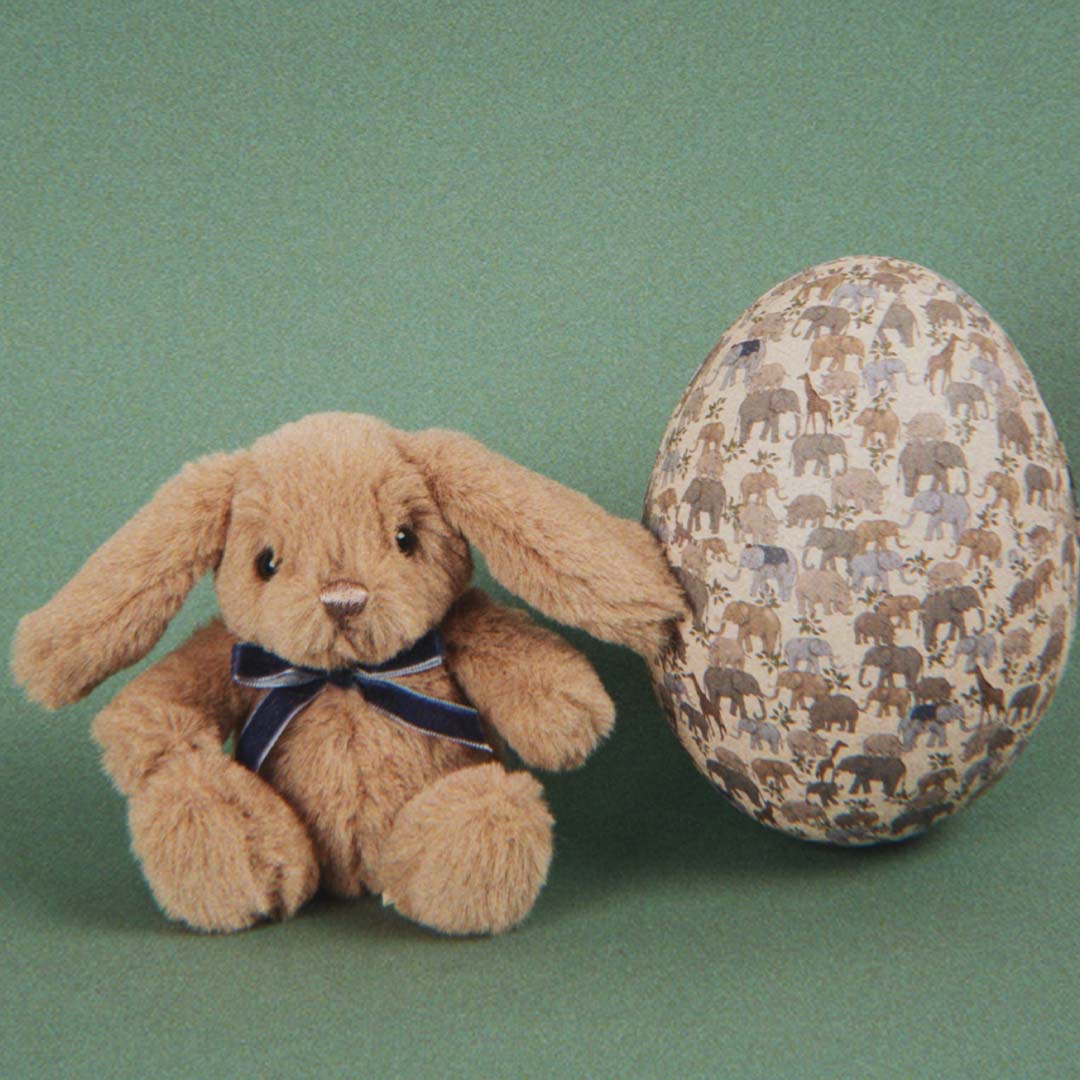 konges sløjd knuffelkonijn in ei - safari - 15 cm | KS103556 | 1