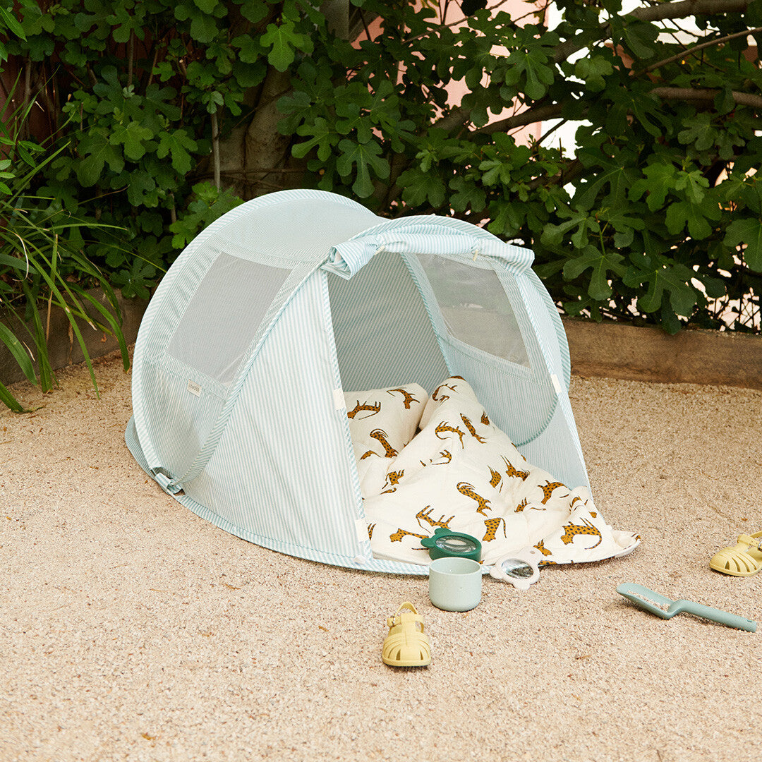 liewood speeltent bjork - printed stripe ice blue - creme de la creme | LW18556-1880 | 2