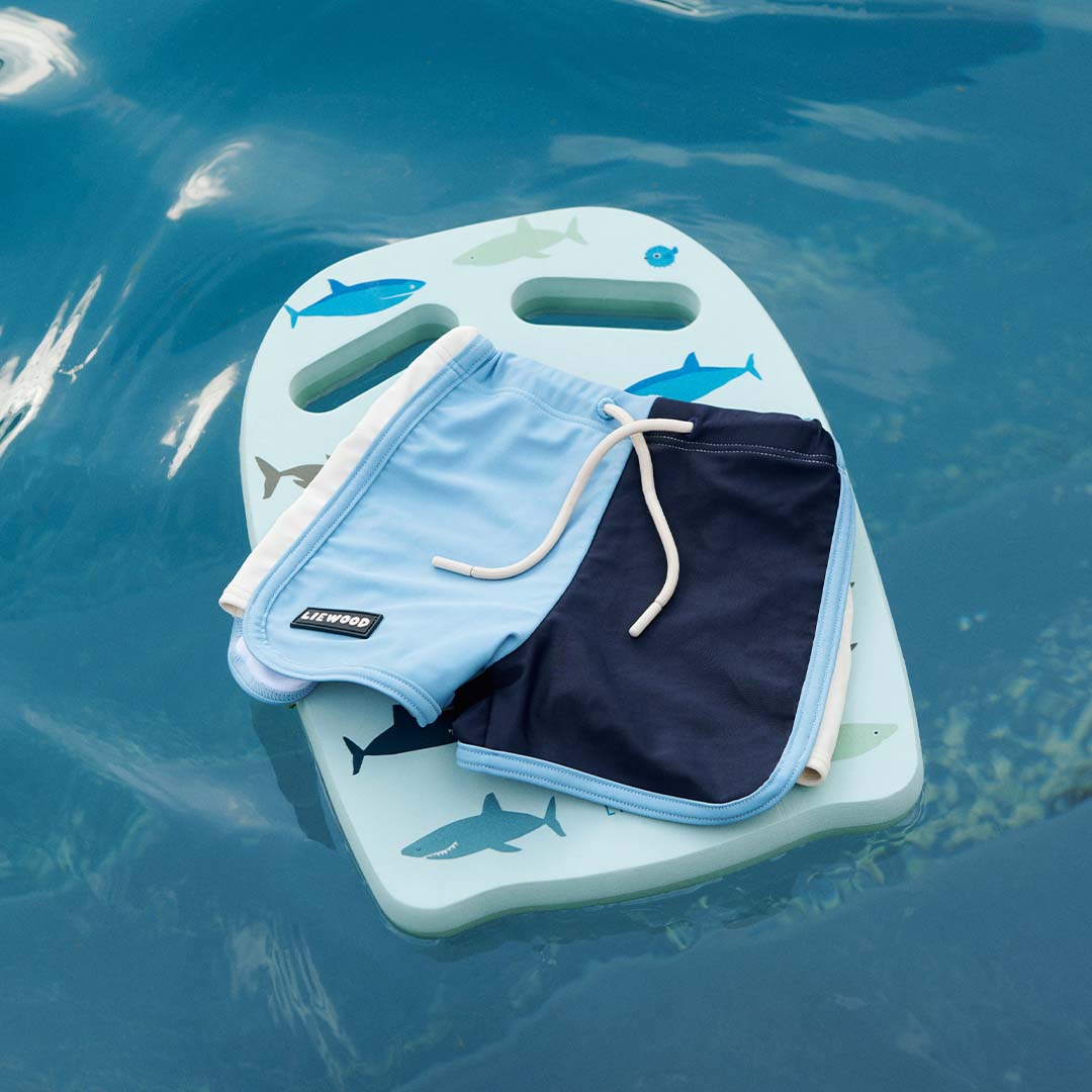 liewood zwemplank hayden - shark - dove blue | LW15802 | 4