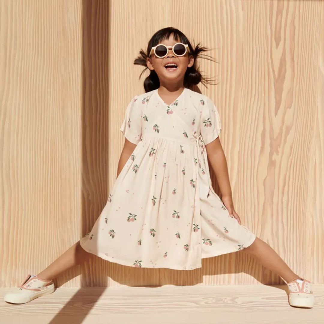 liewood kinderzonnebril darla - peach sea shell - 4-10 jaar | LW20087-1232 | 2