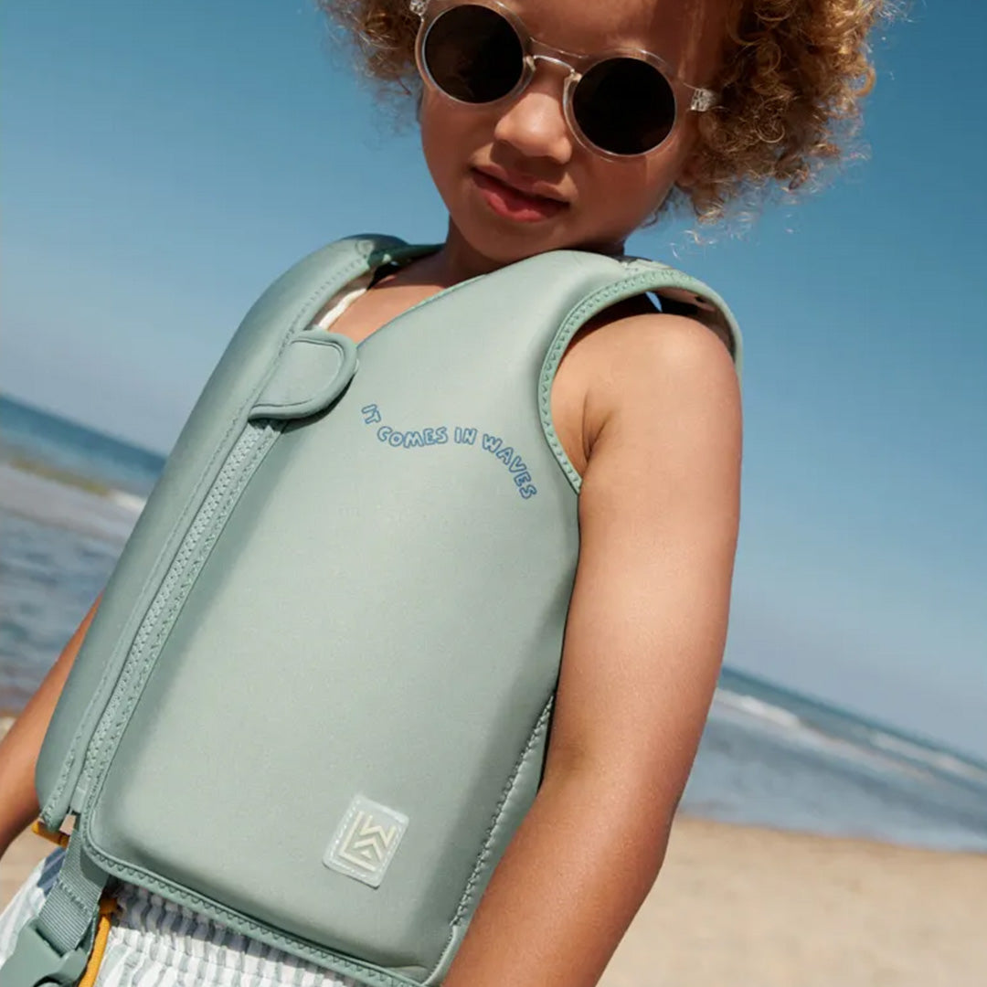 liewood zwemvest dove - it comes in waves peppermint - 15-19 kg  | LW19588-2167-3-4 | 6