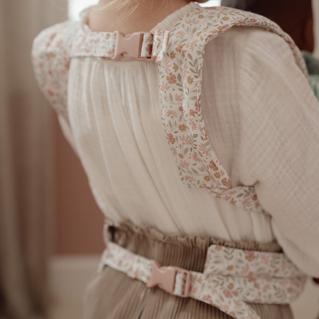 LD4590 | little dutch poppendraagzak - soft flowers | 6