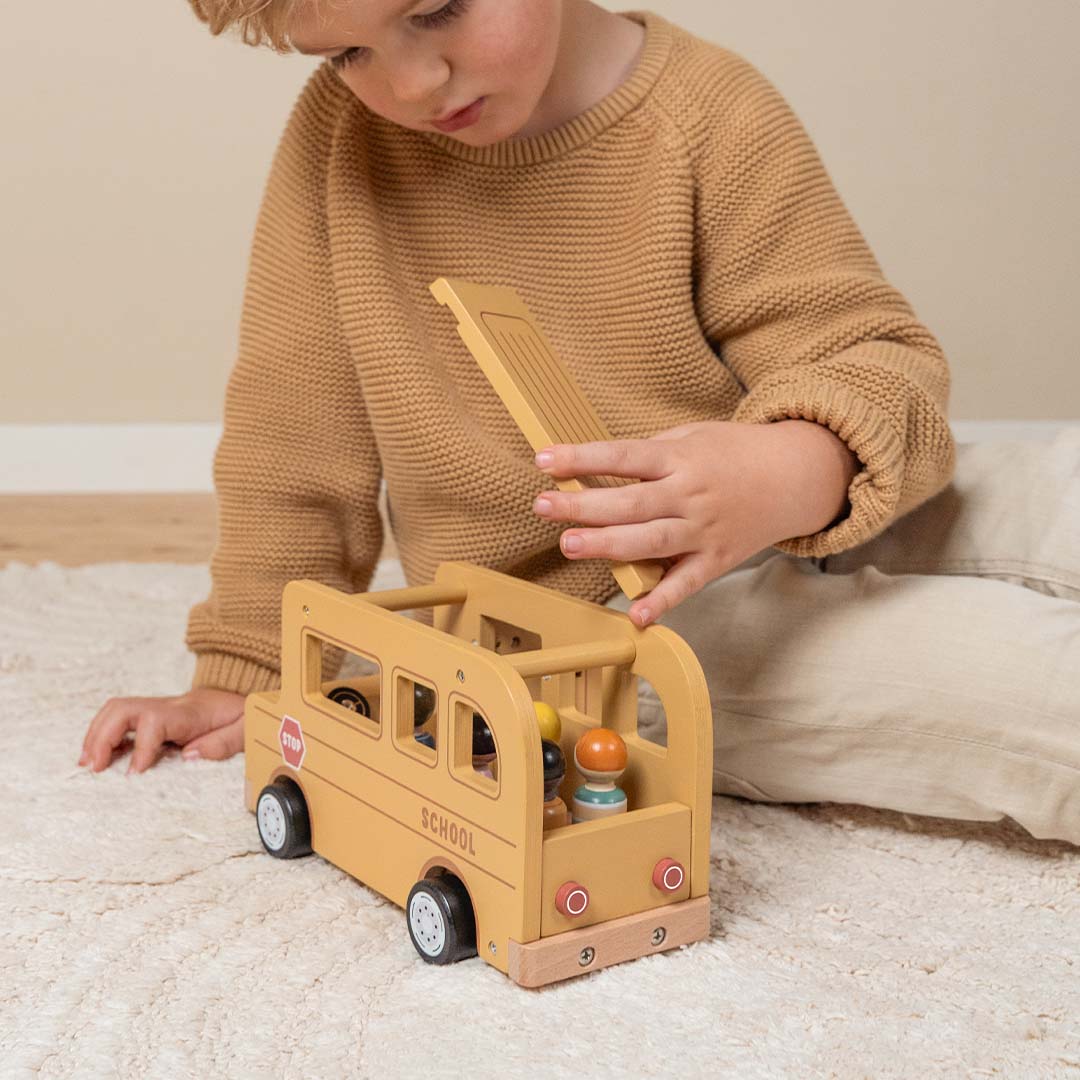 little dutch schoolbus met poppetjes | LD8023 | 2