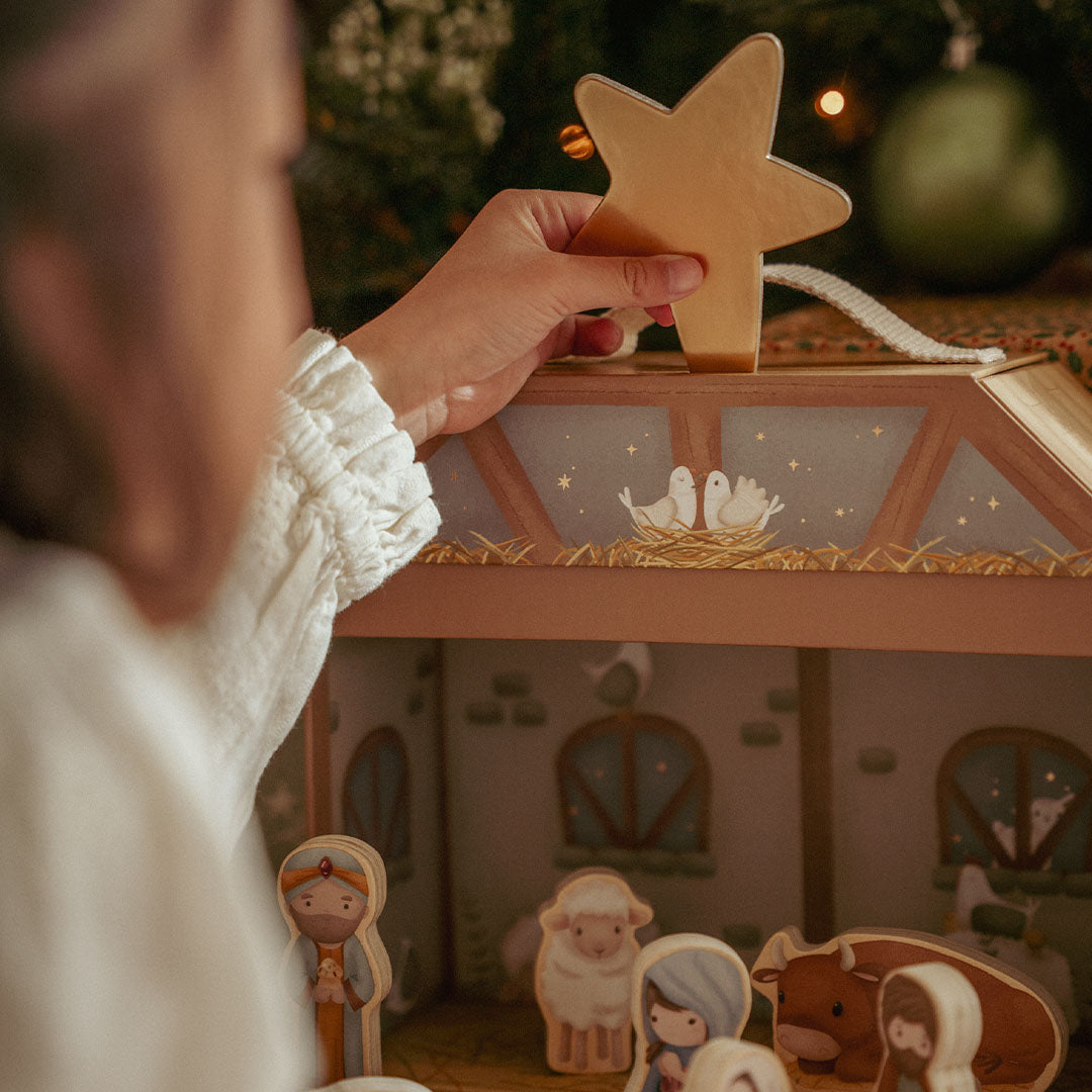 little dutch speelkoffer kerststal - 15-delig | LD4879 | 4