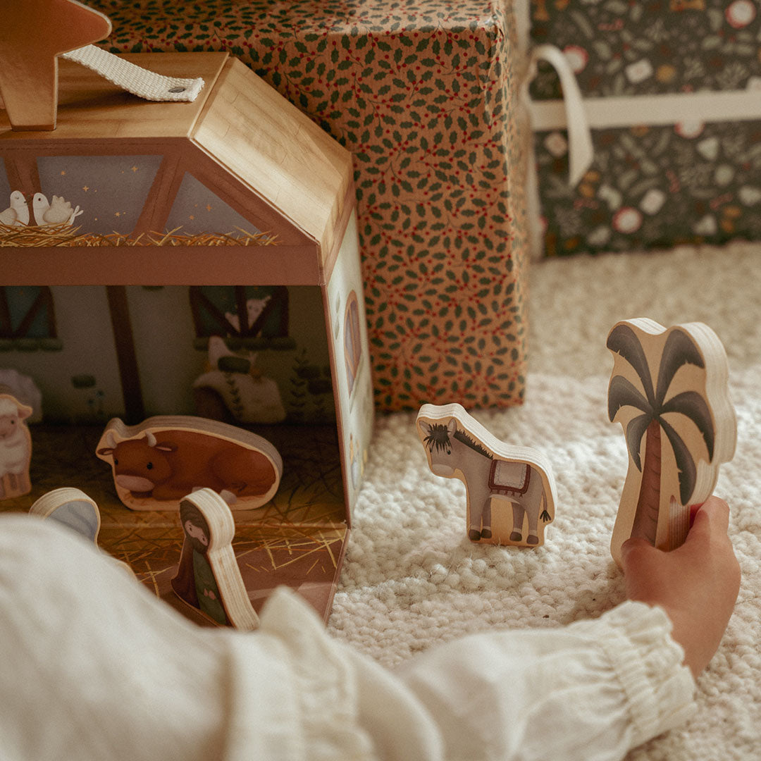 little dutch speelkoffer kerststal - 15-delig | LD4879 | 5