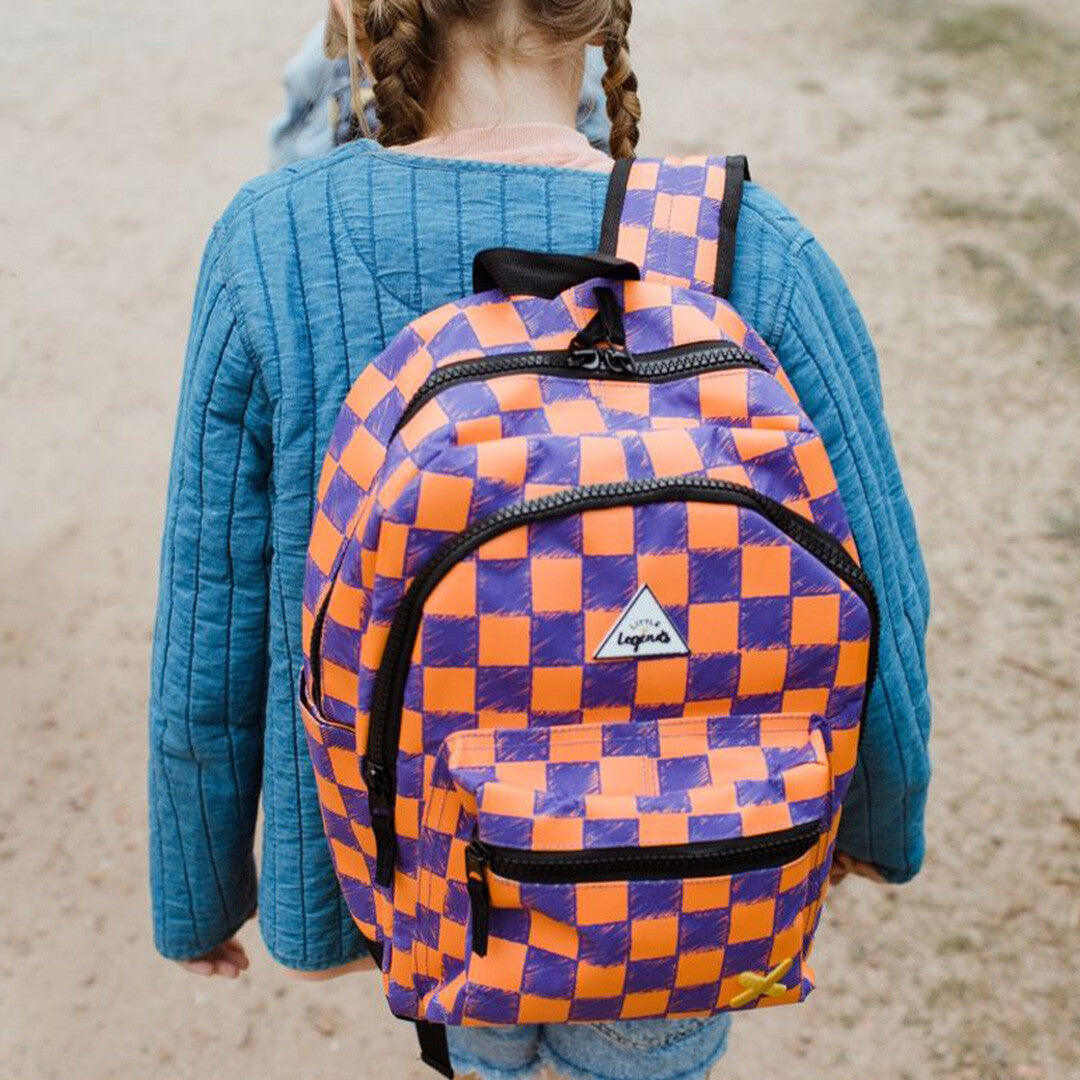 little legends kinderrugzak met regenhoes large - multi checkerboard - 38 cm | LL2009-14 | 1