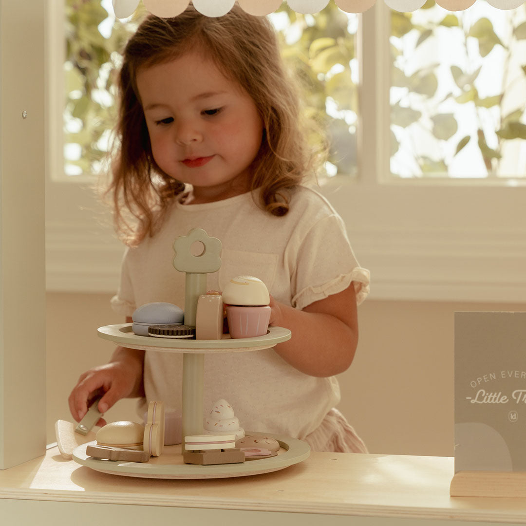 little dutch etagère met gebak - 19-delig | LD2503 | 1