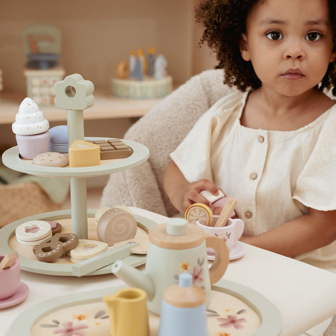 little dutch etagère met gebak - 19-delig | LD2503 | 5