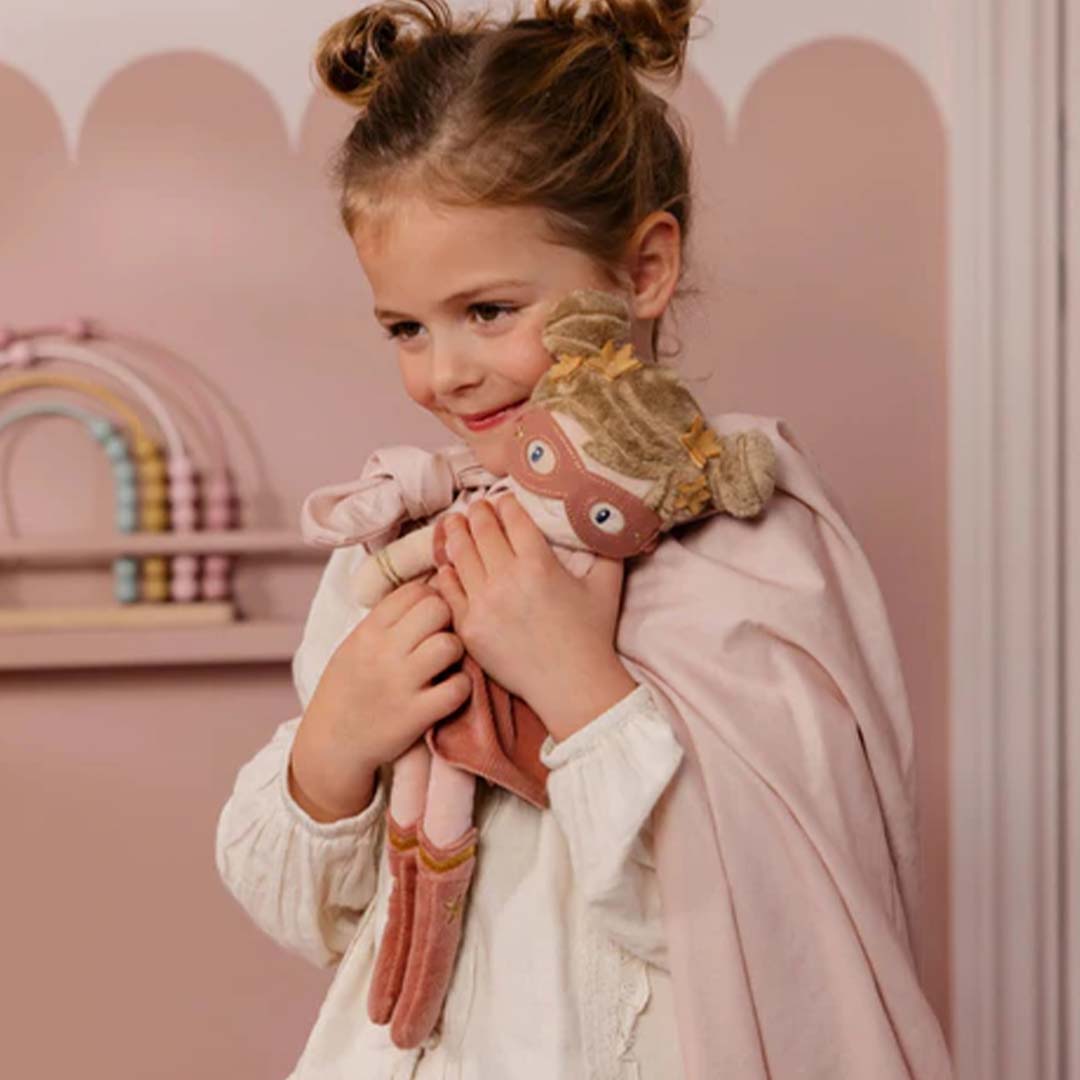 little dutch knuffelpop rosa - superheld - 35 cm | LD4673 | 3