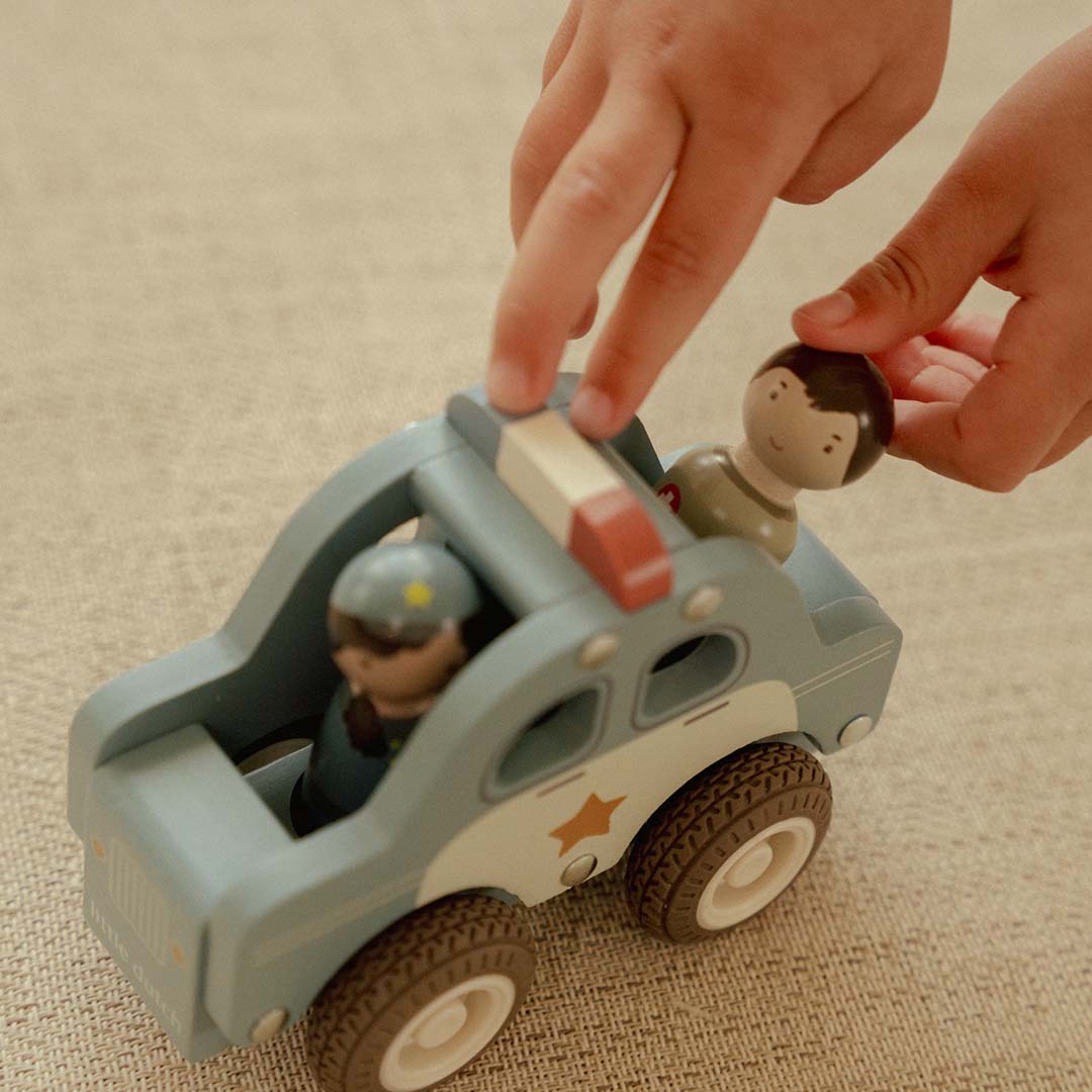 little dutch politieauto met politieagent | LD2531 | 1