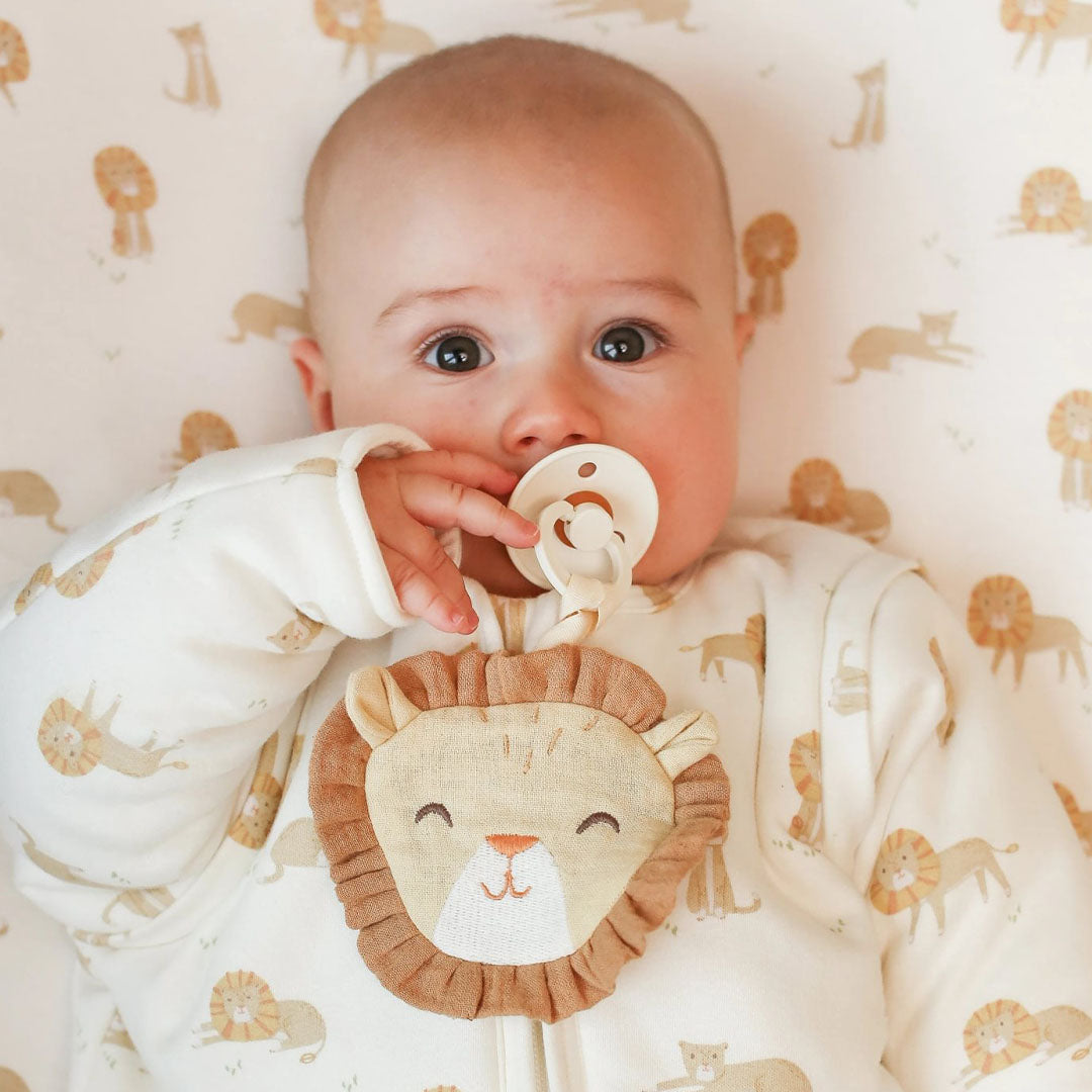 little dutch knuffel- en speendoek safari friends - leeuw | TE21226047  2