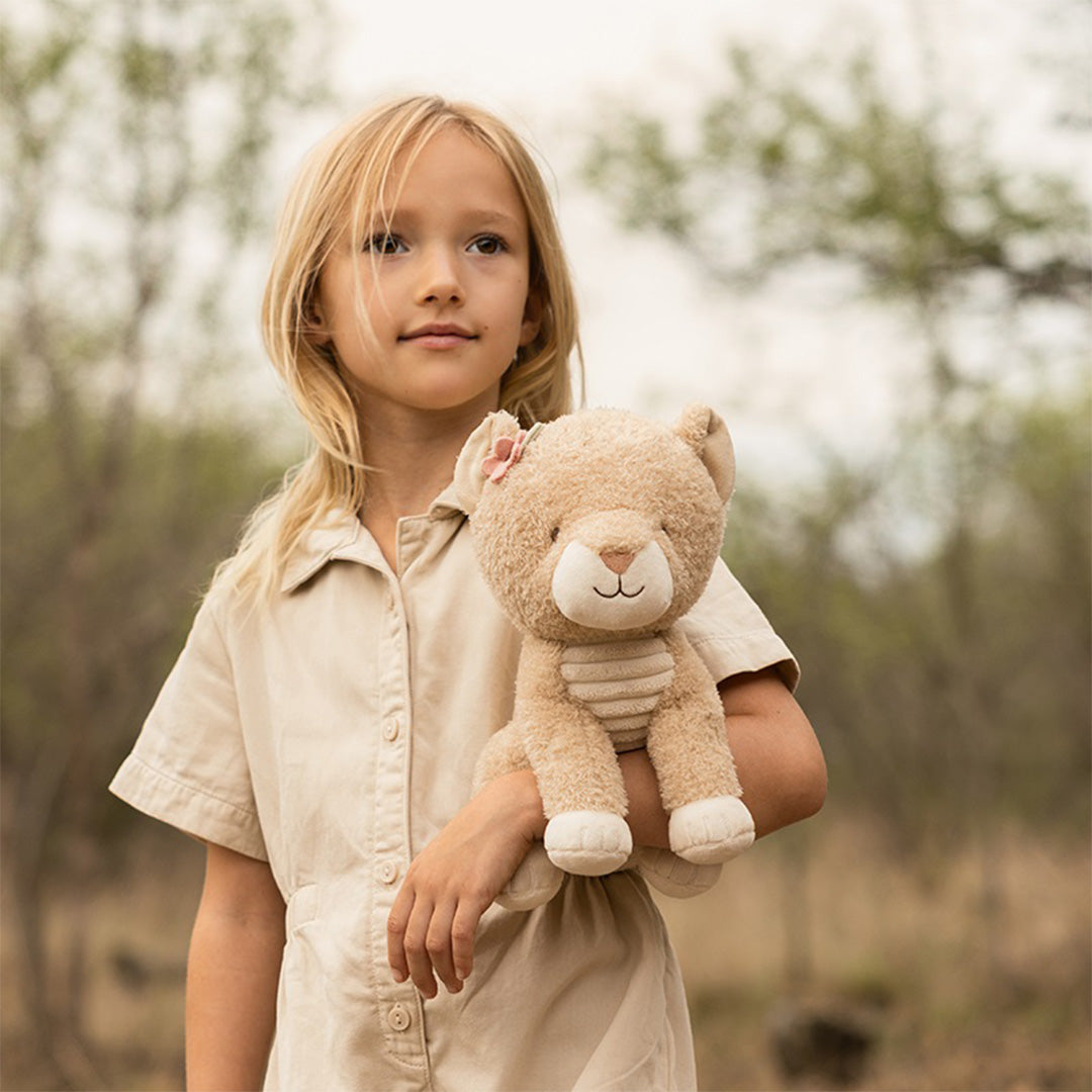little dutch knuffelleeuwin safari friends - 17 cm | LD8357 | 3