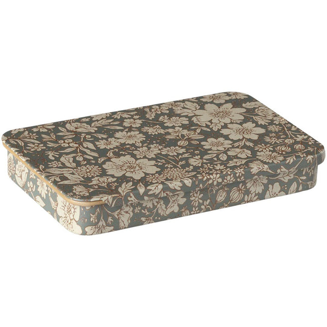 maileg metalen doos met schuifdeksel - blue blossom | 19-4603-00 | 0