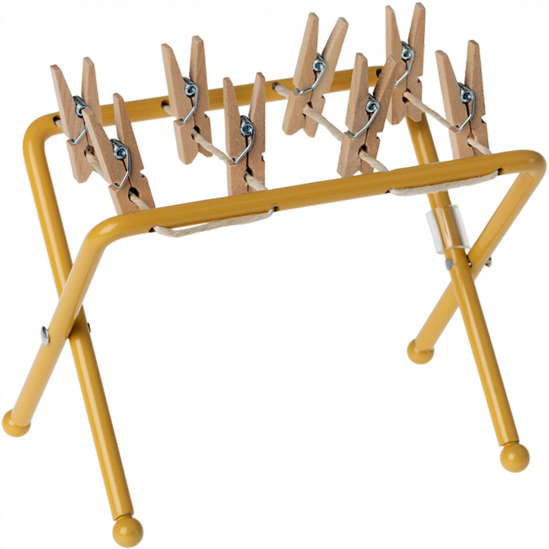 maileg poppenhuis droogrek met knijpertjes - okergeel - 8 cm | 11-3102-00 | 0