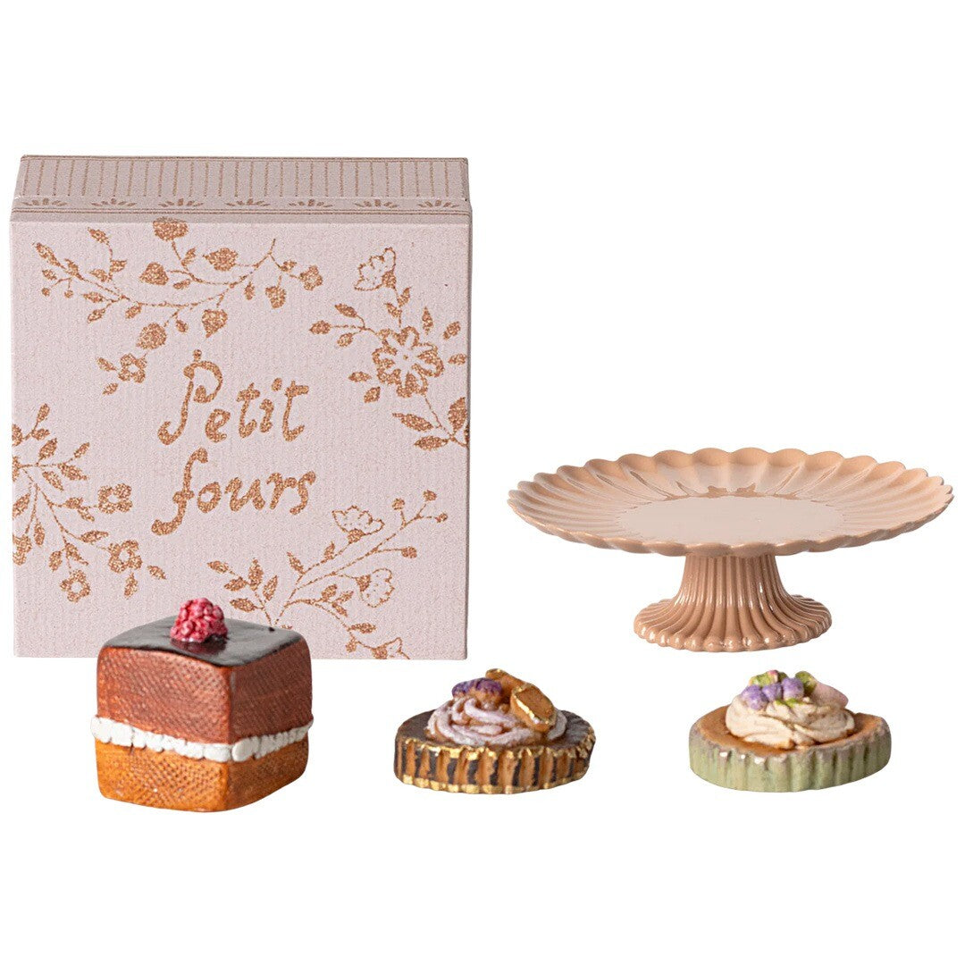 maileg poppenhuis gebakjes met taartplateau  - 4,5 cm | 11-4121-00 | 0