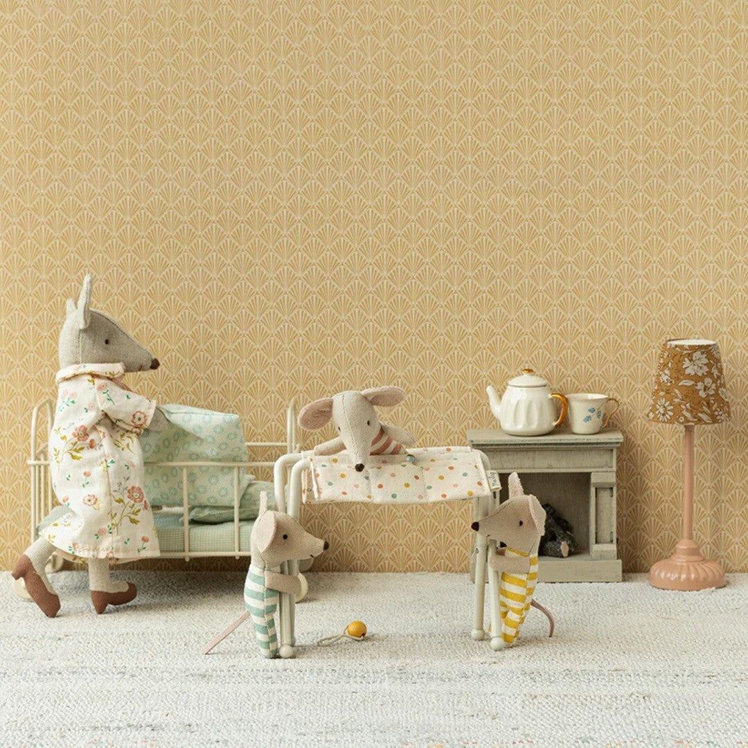 maileg poppenhuis verzorgingstafel off white - babymuis - 8 cm | 11-4120-00 | 2