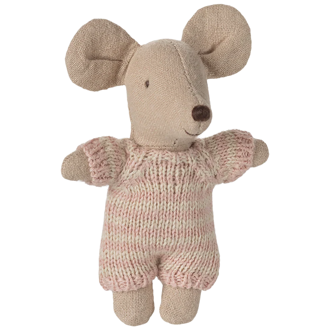 maileg knuffelmuis babymuis in poppenreiswieg - rose - 9,5 cm | 17-5004-00 | 2