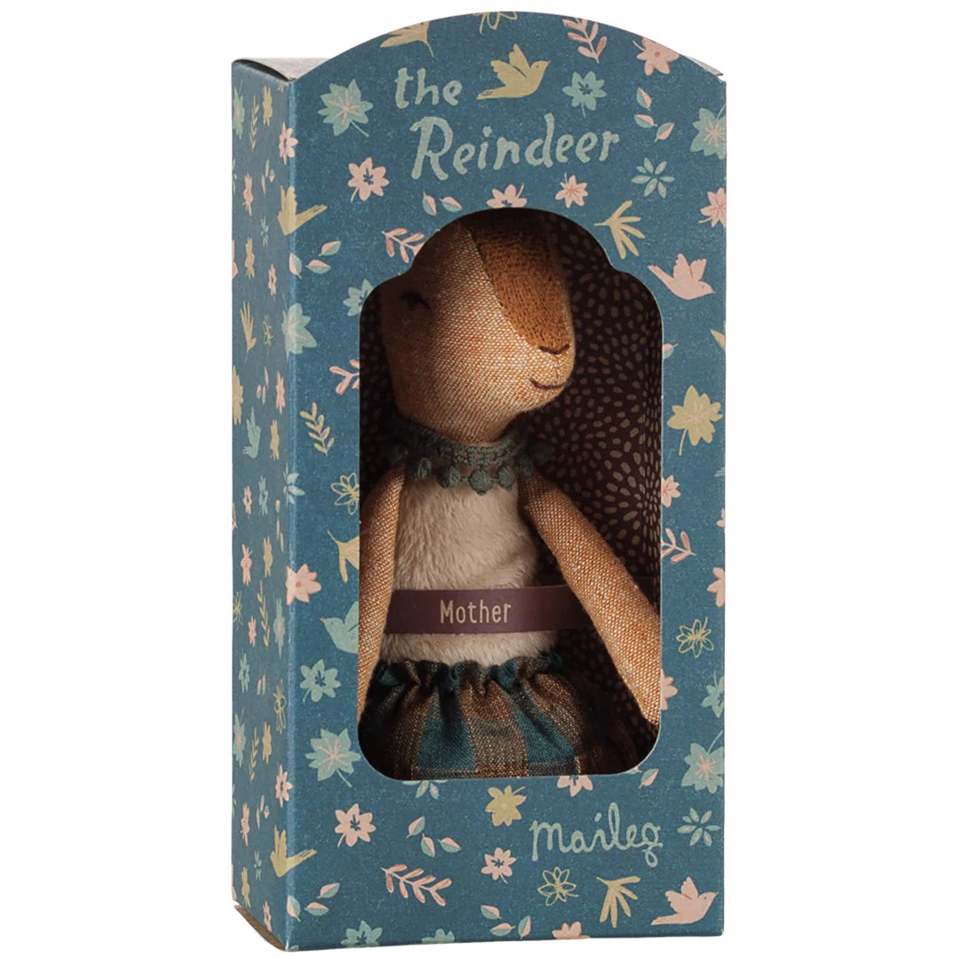 De knuffel ‘Reindeer, Mother’ van het Deense merk Maileg | 16-6906-00 | 2