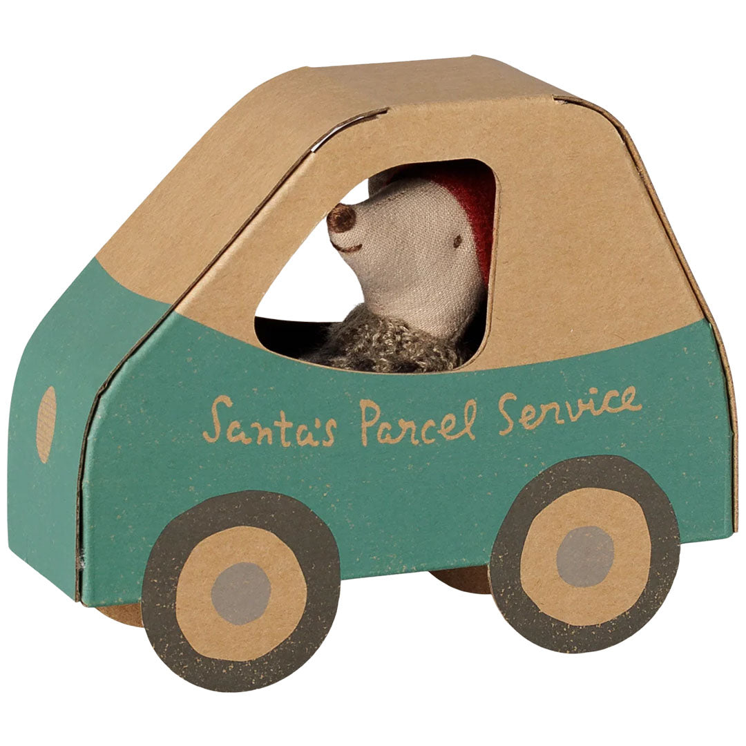 maileg knuffelmuis met auto - kleine broer - kerst - 11 cm | 14-6703-00 | 2