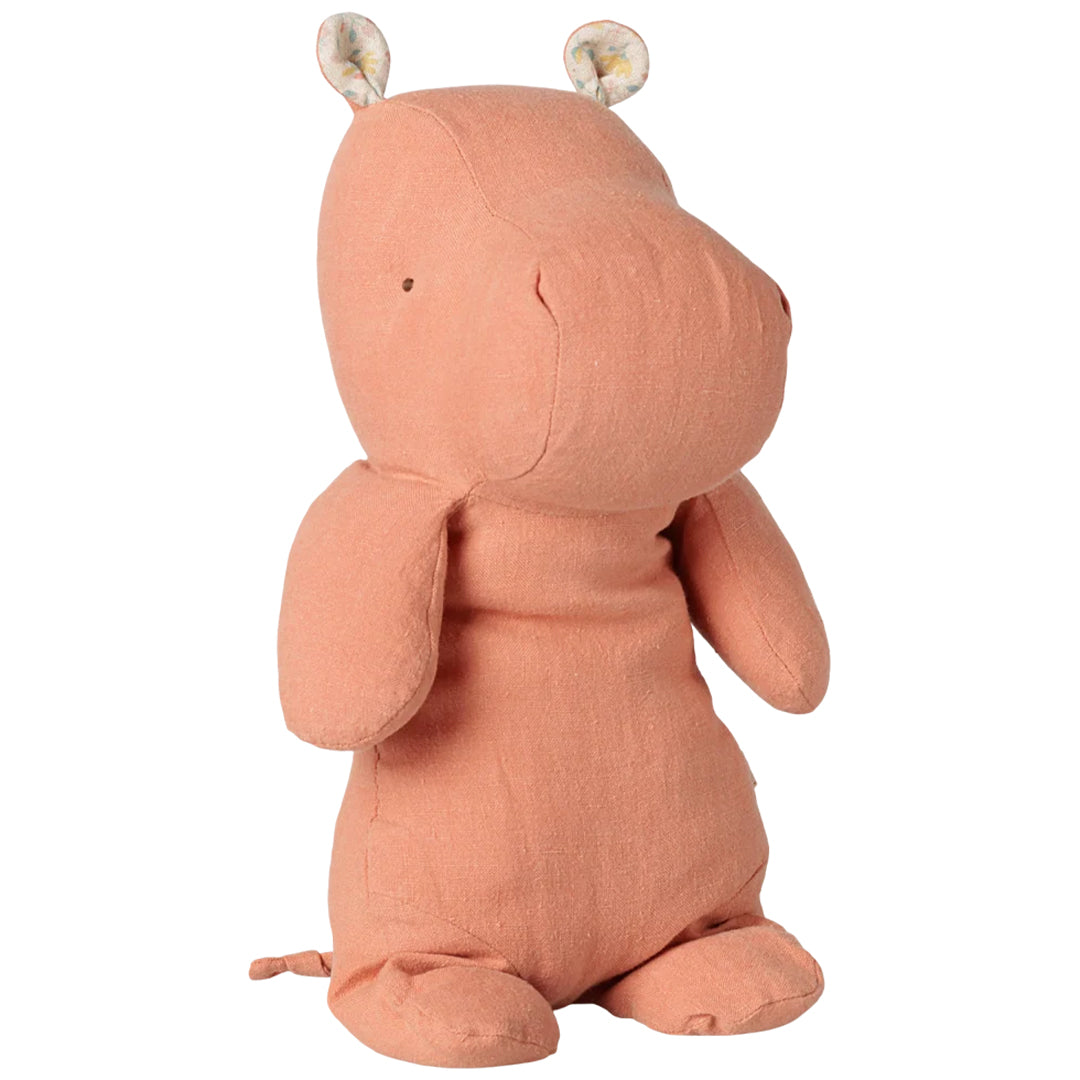 maileg knuffelnijlpaard safari friends - dusty coral - 30 cm | 16-6617-00