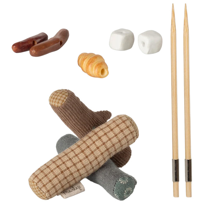maileg poppenhuis kampvuurset - muis - 11 cm | 11-6302-00 | 